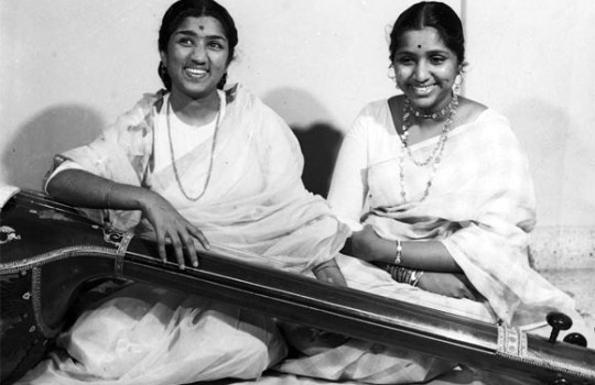 Sensational Indian Singers Lata Mangeshkar And Asha Bhonsle