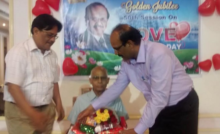 Sriram felicitating his Prof. Sivarama Krishna during a function in Htderabad